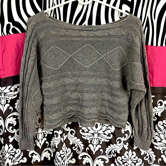 ‼️SOLD‼️ Vintage Y2K - Love H-81 Brand - Gray, Batwing, Boat Collar. Women’s Sm - Picture 3 of 8